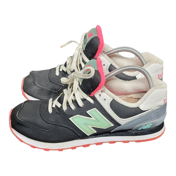 New Balance 574 Womens Size 11 Shoes SB7 - Picture 4 of 9